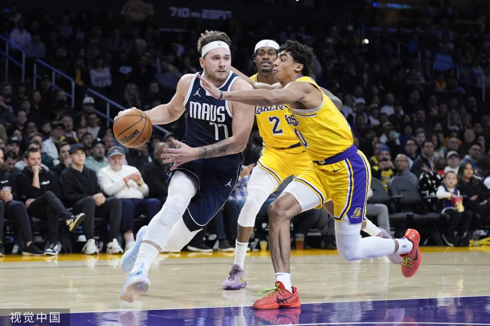 足球同行们 足球同行们